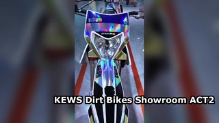 KEWS Crossmotoren Showroom ACT2